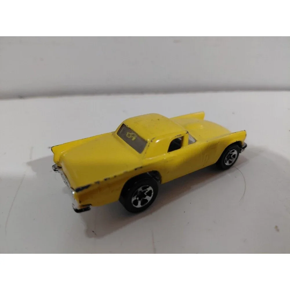 Hot Wheels 1:64 Die Cast Custom 1977 Malaysia 1957 Ford Thunderbird Coupe